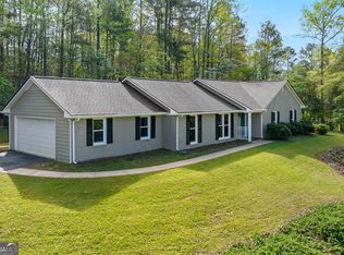40 River Point Dr, Lagrange, GA 30240