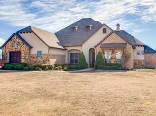 5820 Wimbledon Ct, Midlothian, TX 76065