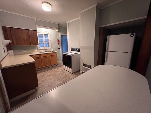 128 E Maple Ave #1