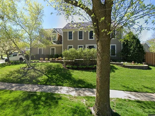 4671 Providence Rd, Gurnee, IL 60031
