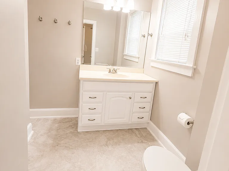 3704 Palmetto Ave — Photo 6