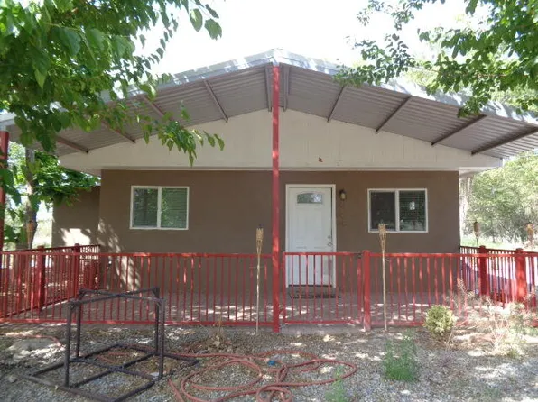 65 Vallejos Rd, Belen, NM 87002