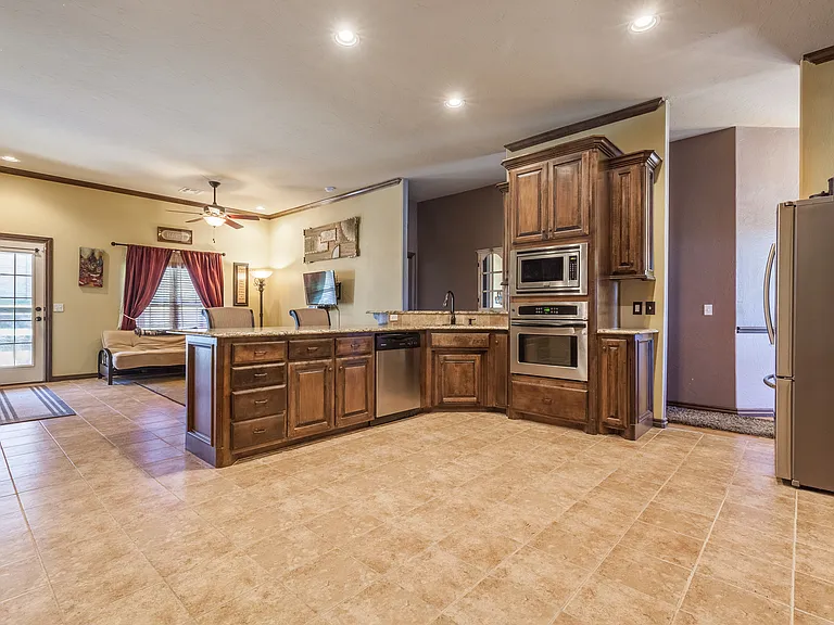 1700 Dorothy Dr — Photo 12