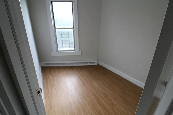 Rented by Bruma Realty LLC | media 16