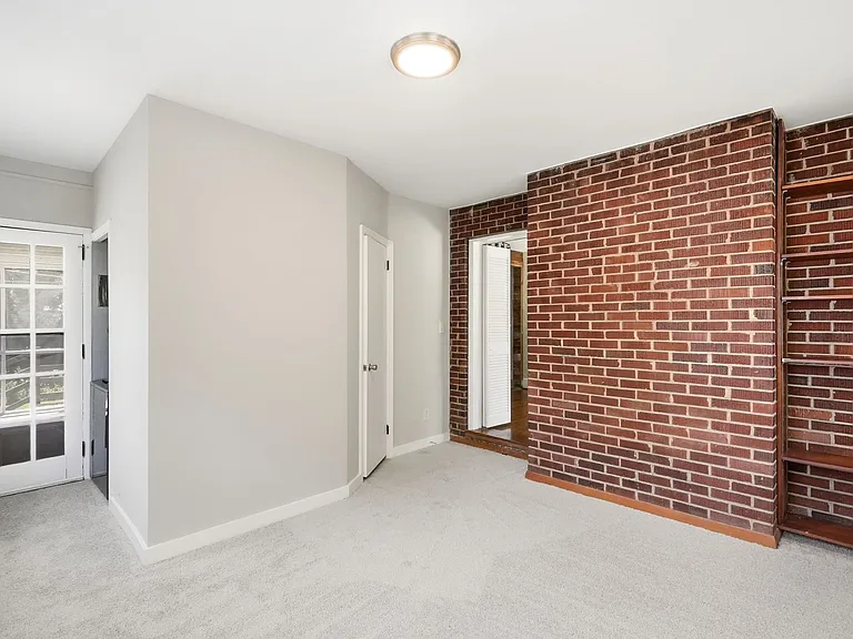 1230 Roanoke Ave — Photo 20