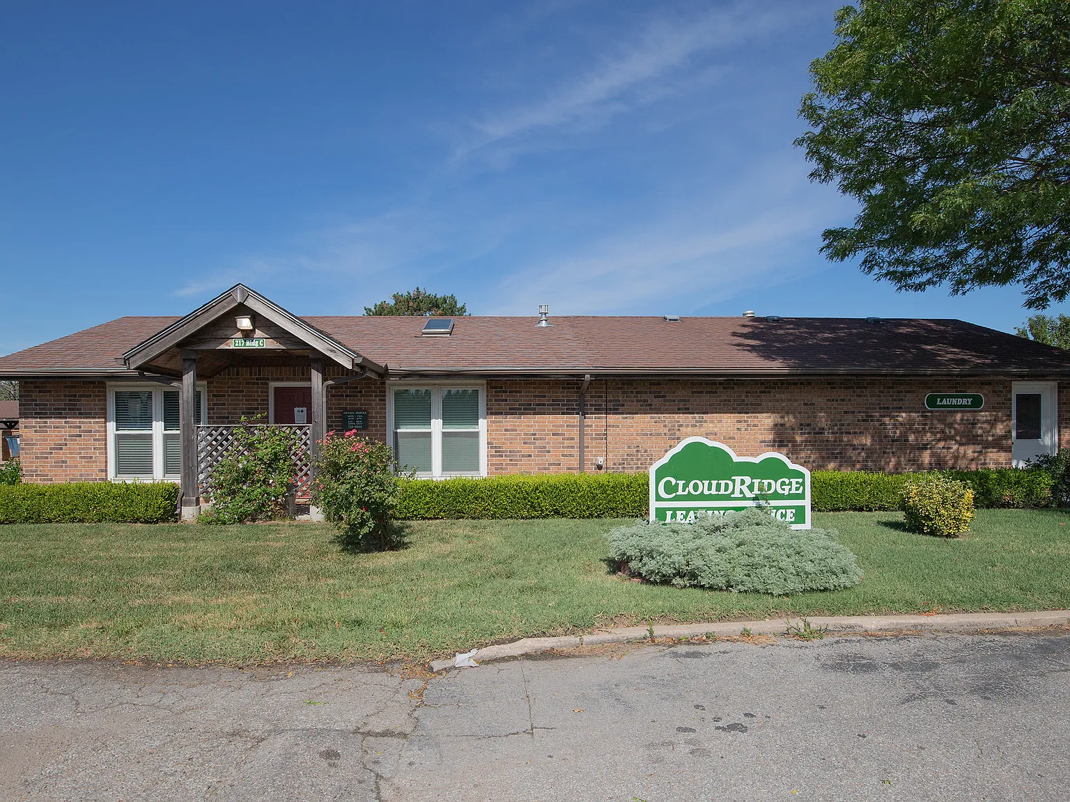 Cloudridge Apartments — Photo 1