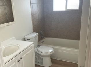 985 W Ida St #3, Stayton, OR 97383