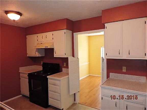5th image of 204 Woodvale Dr