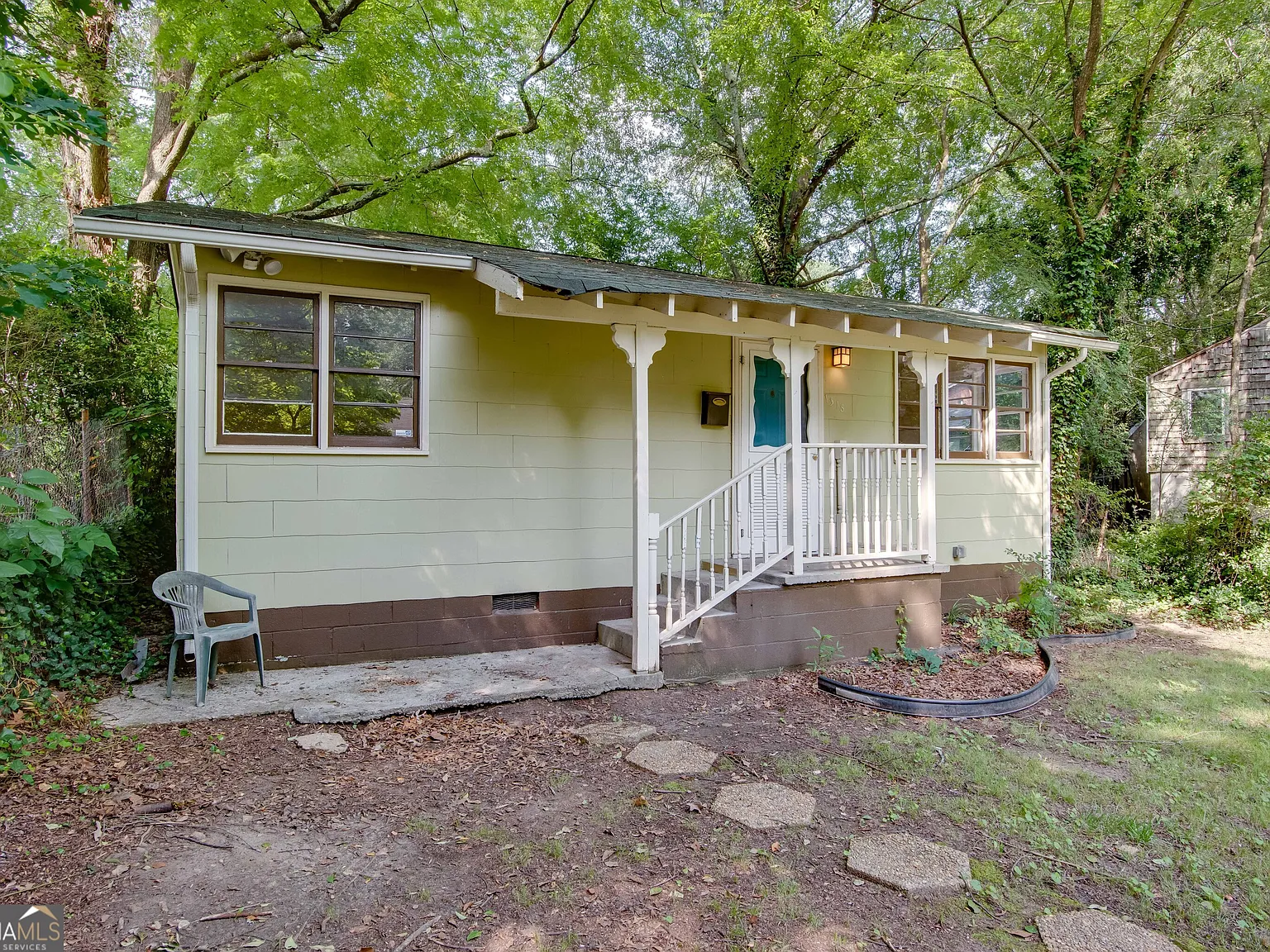 2 bed, 1.0 bath, 800 sqft, $1,395 — Photo 2