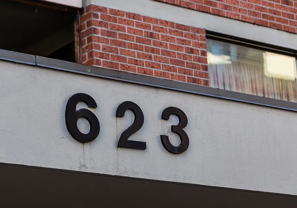 623 Finch Ave W #701