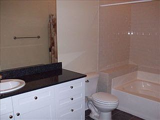 4th image of 224 S Laurens St Unit 208