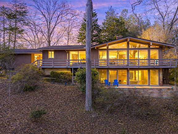 4th image of 231 Lakeside Dr