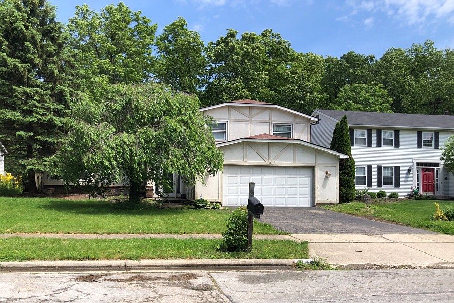 1st image of 2740 Sawmill Meadows Ave