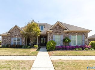 33 Wax Ln SW, Huntsville, AL 35824