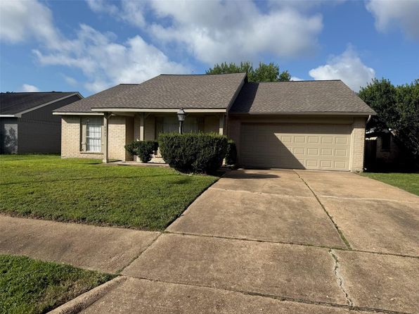 18023 Garden Manor Dr
