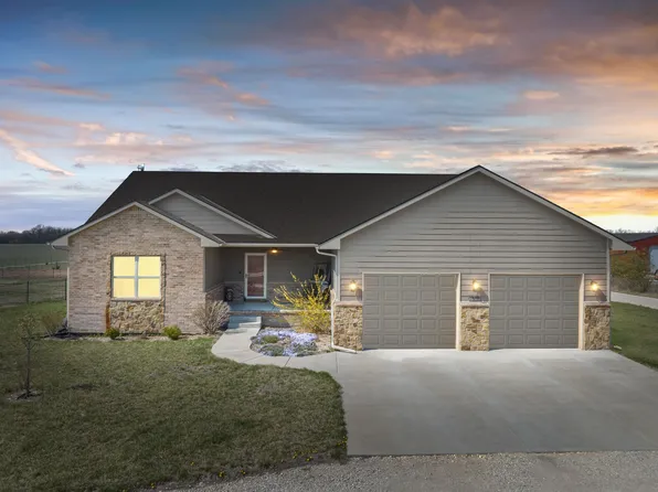 309 SW 64th St, Newton, KS 67114