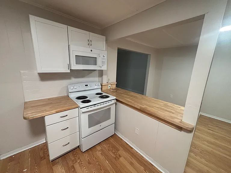 22 New St #22 — Photo 2