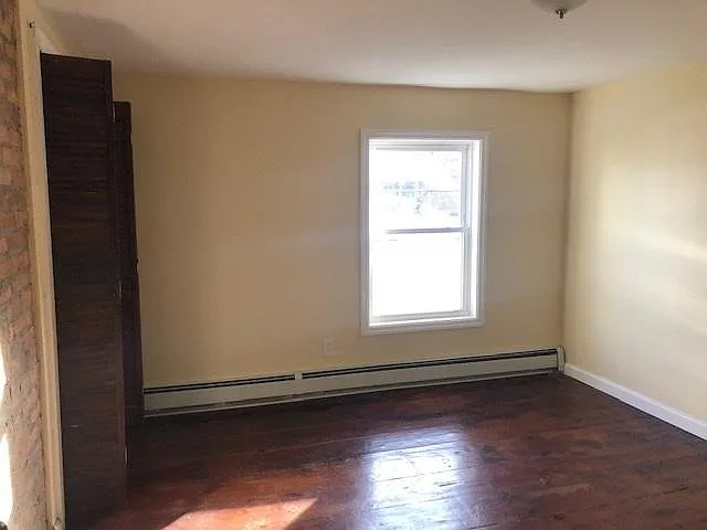 74 Sussex Ave — Photo 9