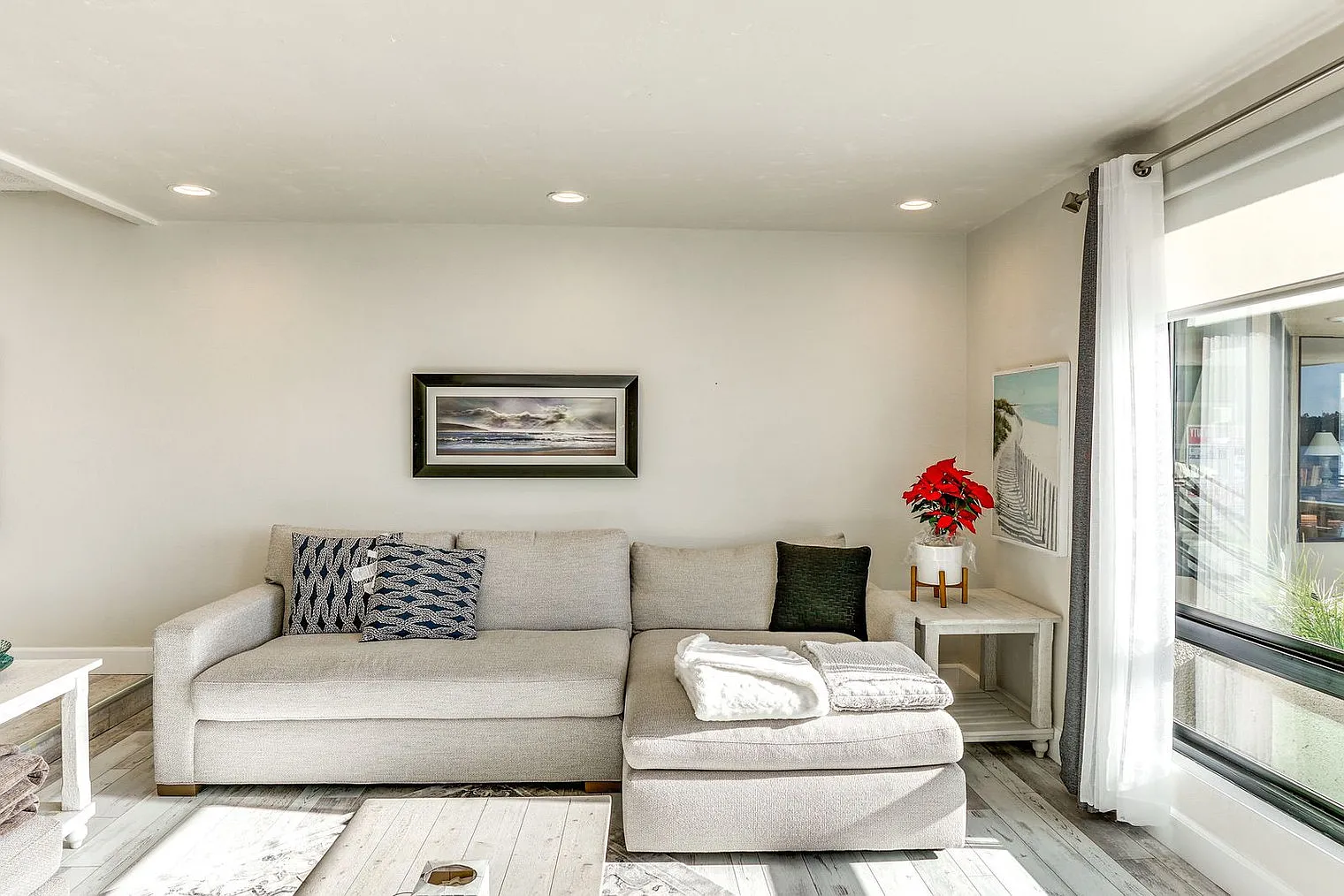 3 bed, 2.0 bath, 1463 sqft, $5,215 — Photo 1