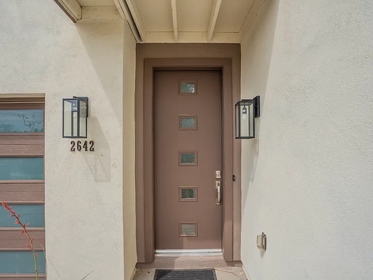 2642 E Harvard St — Photo 3
