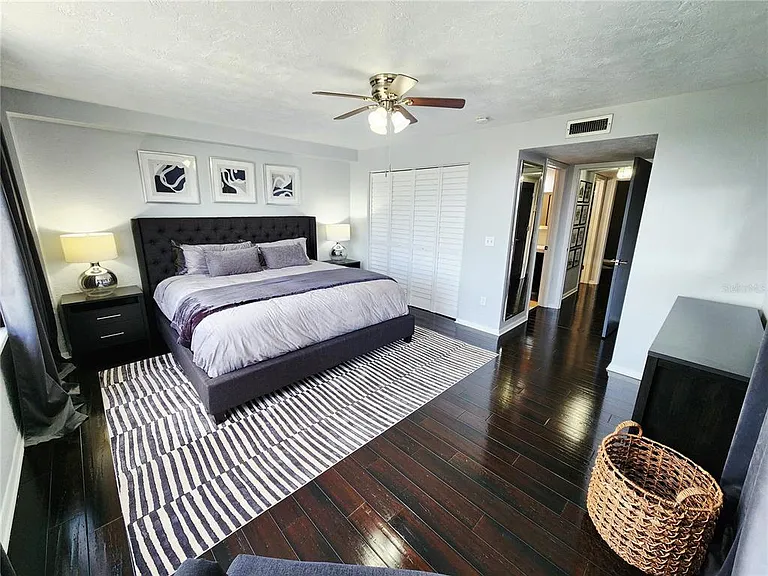 4651 1st St NE #306 — Photo 10