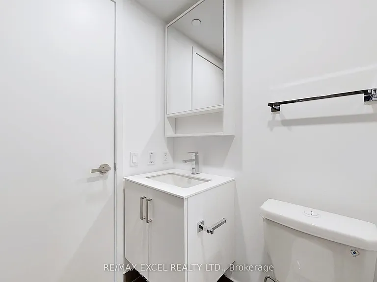 88 Queen St E #1710 — Photo 7