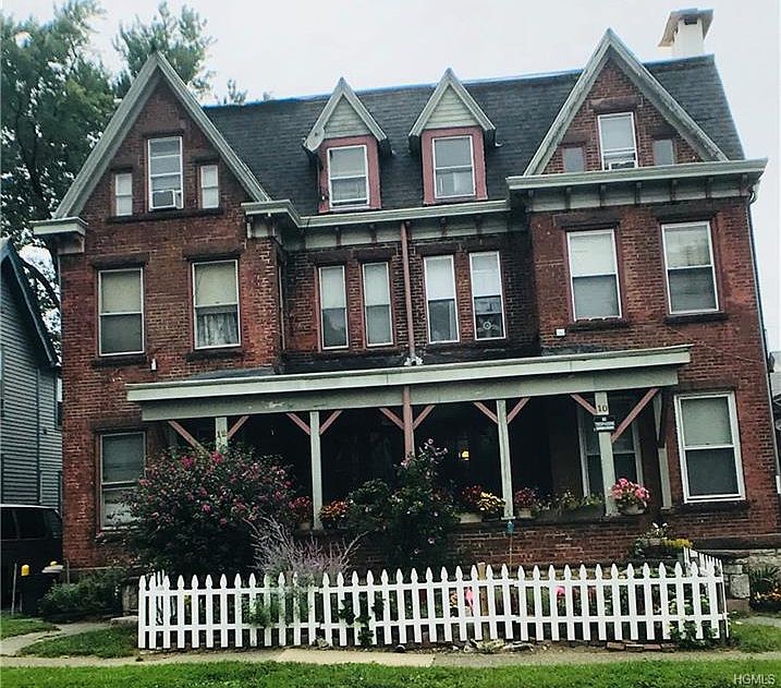 1st image of 10 Courtney Ave