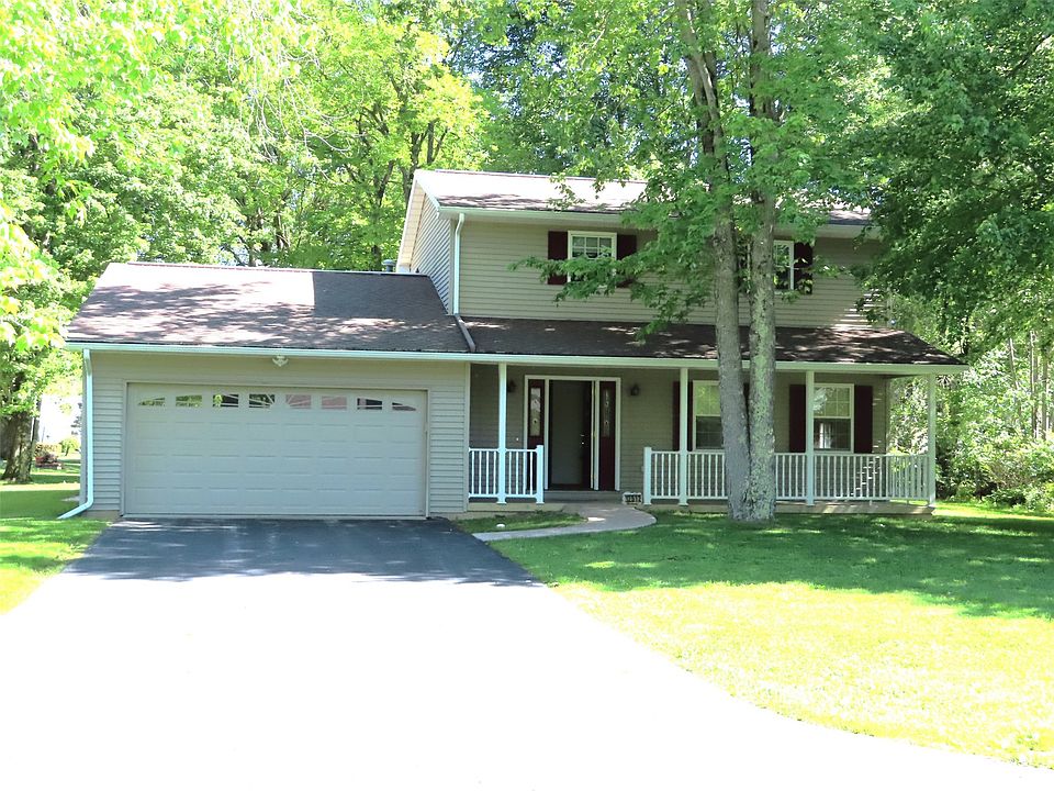 1st image of 12512 Hickory Dr