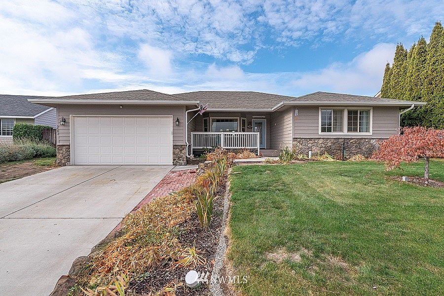 2563 Aviation Dr East Wenatchee Wa 98802 Mls 1690764 Zillow 2563 Aviation Dr East Wenatchee Wa 98802 Mls 1690764 Zillow