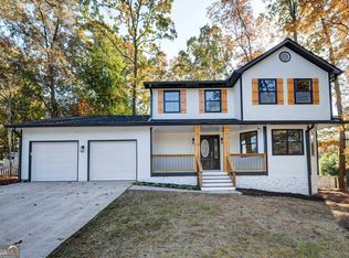 5575 Boggs Dr, Stone Mountain, GA 30087