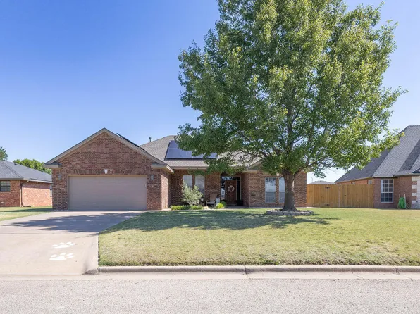 2404 Magan St, Plainview, TX 79072