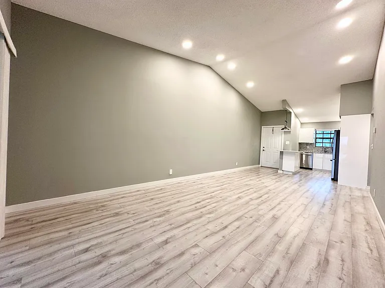 2800 Palmwood Ter #2210 — Photo 8