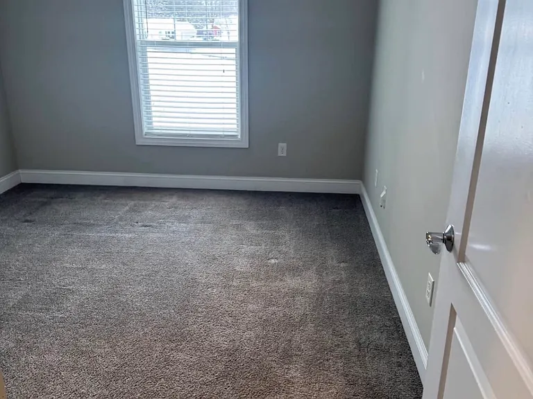 Contemporary Home Suites — Photo 15
