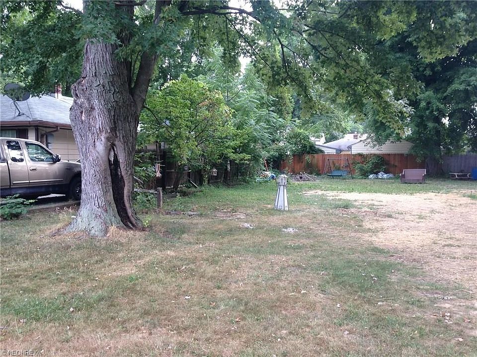 1st image of Courtland Blvd