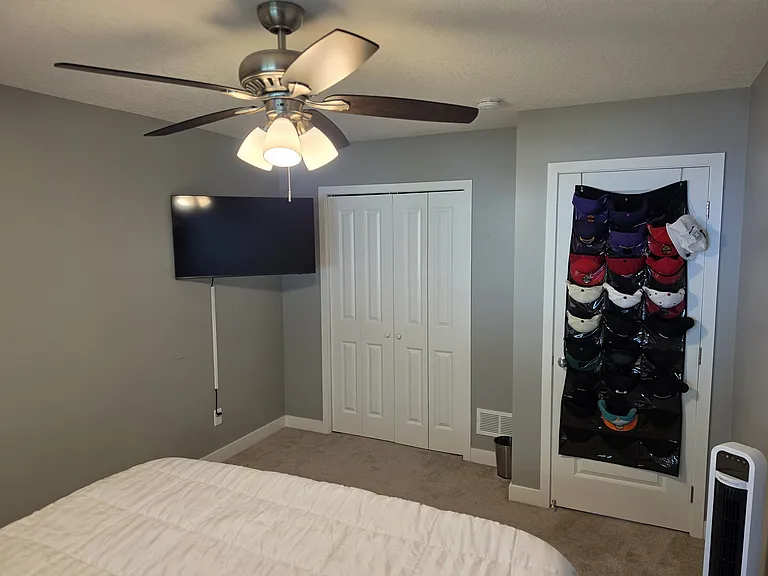 14021 Cheshire Ln N — Photo 20