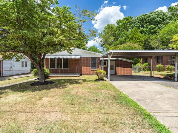 917 Moravia St, Winston Salem, NC 27107