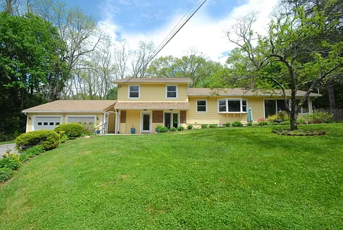 15 Sunnyside Ln Photo 1