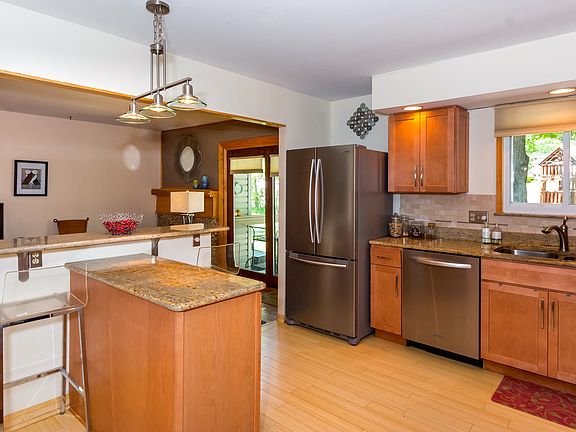5th image of 5 Storkway Ct