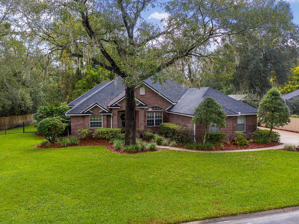 1st image of 1125 Chandler Oaks Dr