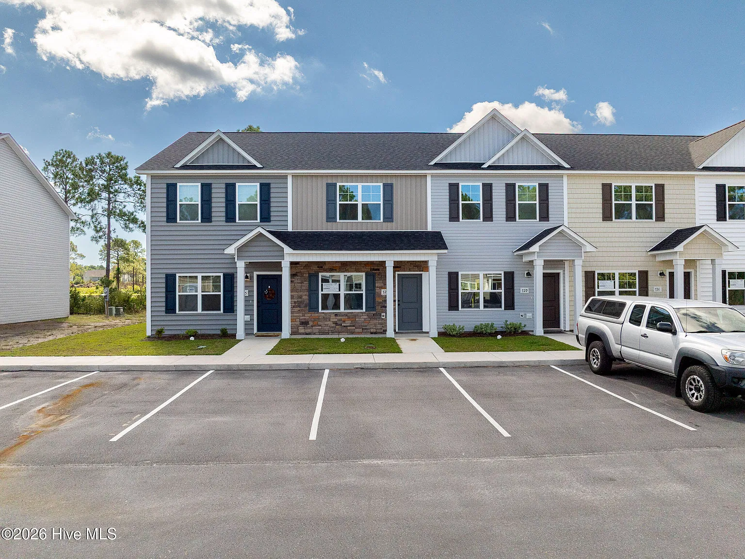 2 bed, 2.5 bath, $1,650 — Photo 1