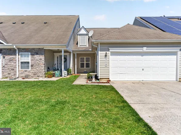 9008 Executive Club Dr, Delmar, MD 21875