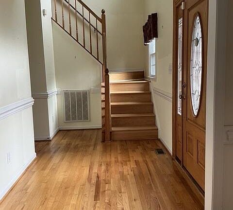 5th image of 111 Wenonah Way