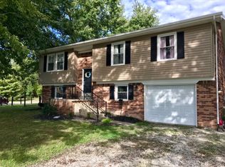 424 Short Line Pike, Berea, KY 40403