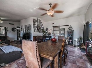 3190 Mountain Spring Rd, Las Vegas, NV 89146