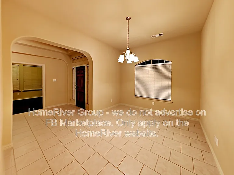 643 E Sandra Ln — Photo 5