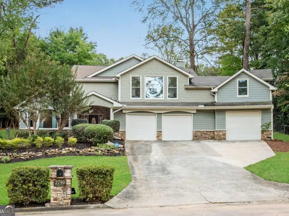 2790 Burtz Dr, Marietta, GA 30068