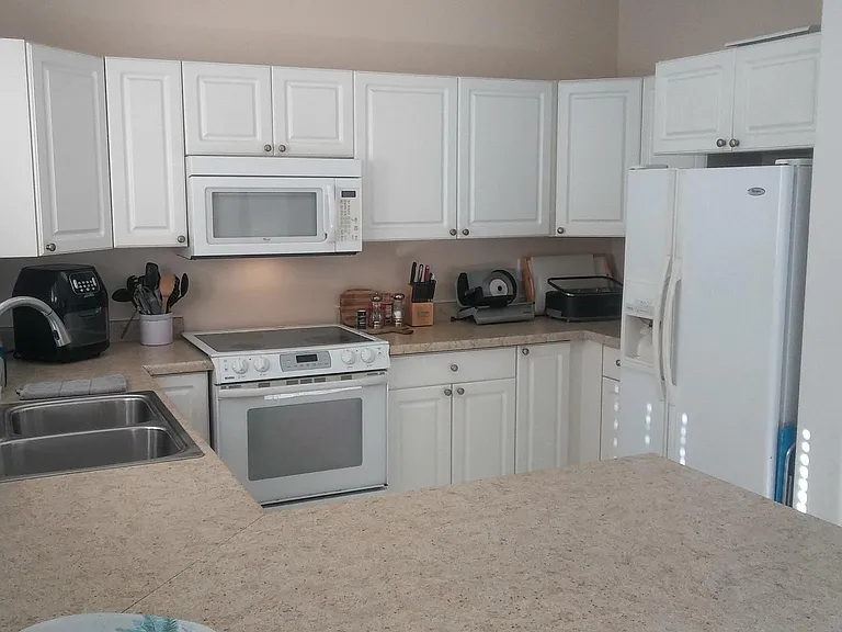 137 Walua Pl — Photo 3