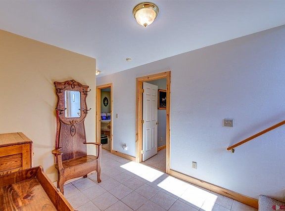 2nd image of 189 Shavano St Unit B