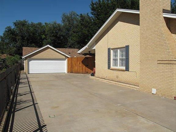 4th image of 1703 S Julian Blvd
