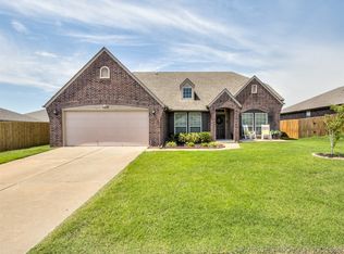 1927 Mesa Ave, Bartlesville, OK 74006